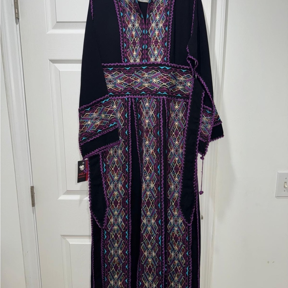 Chic Black and Purple Embroidered Long Sleeve Dress